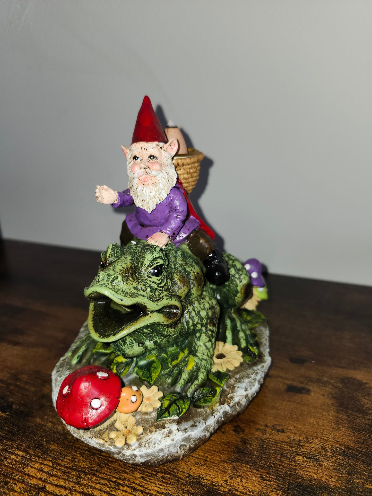 Gnome Frog Incent Burner