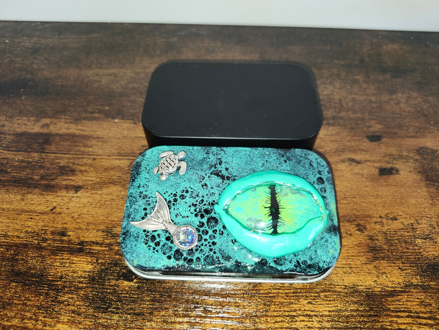 Dragon Eye Tin With Turtle And Mermaid