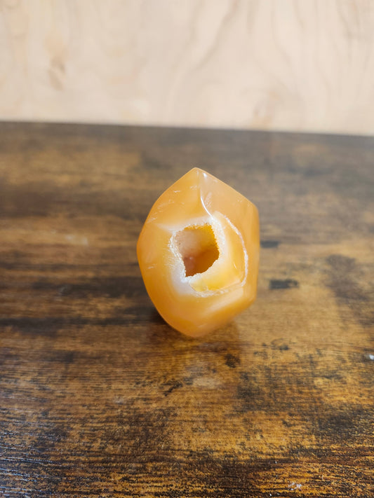 Agate Geode! NATURAL CARNELIAN CRYSTAL QUARTZ